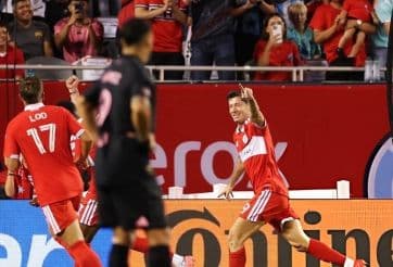 Cầu thủ Chicago Fire ăn mừng bàn thắng trong trận đấu với Inter Miami