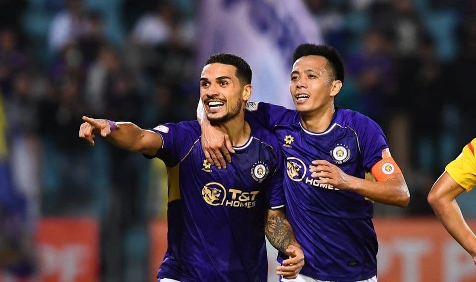 Cầu thủ Hà Nội FC ăn mừng chiến thắng vang dội 4-0 trước PVF-CAND tại V.League.