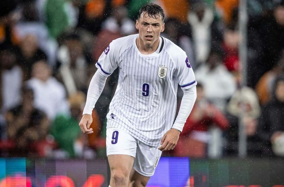 Cầu thủ đội tuyển Uruguay trong quá trình thử nghiệm đội hình mới của Bielsa