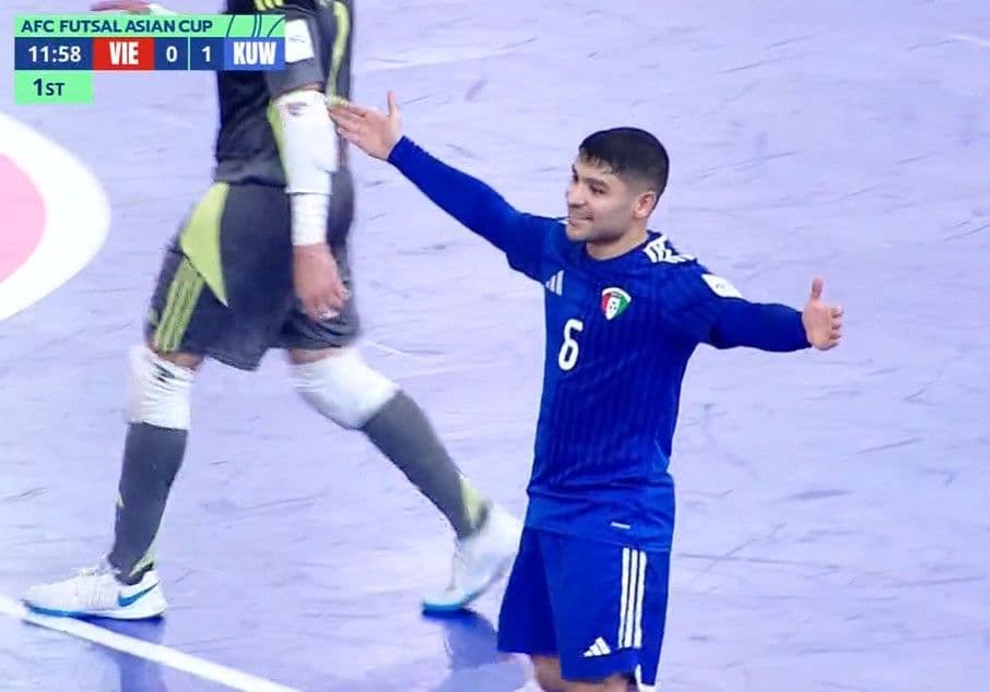 Cầu thủ Kuwait ăn mừng bàn thắng mở tỷ số trước đội tuyển Futsal Việt Nam