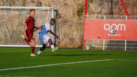Cầu thủ Monaco dứt điểm ghi bàn trong trận thắng Torino.