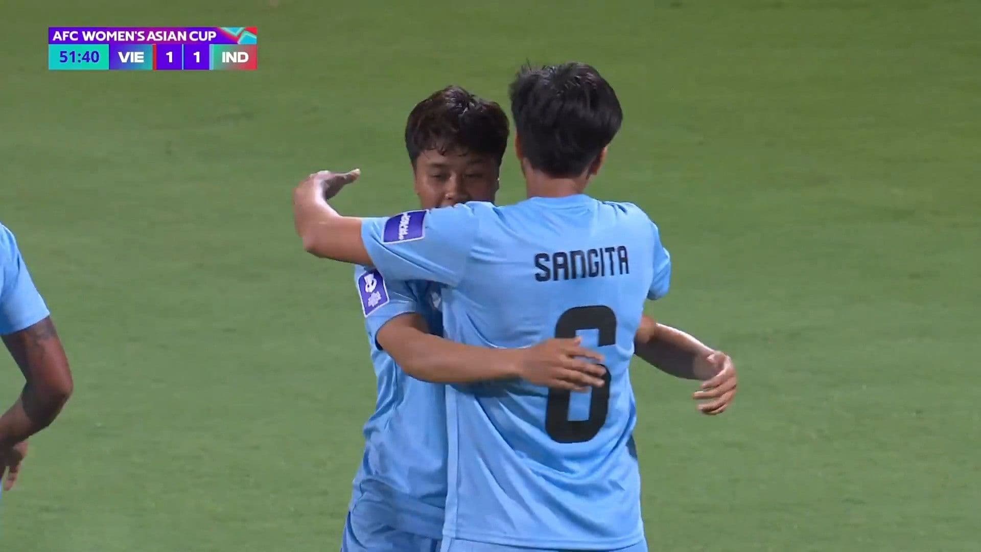 Cầu thủ Ấn Độ ăn mừng bàn gỡ hòa 1-1 trước Việt Nam