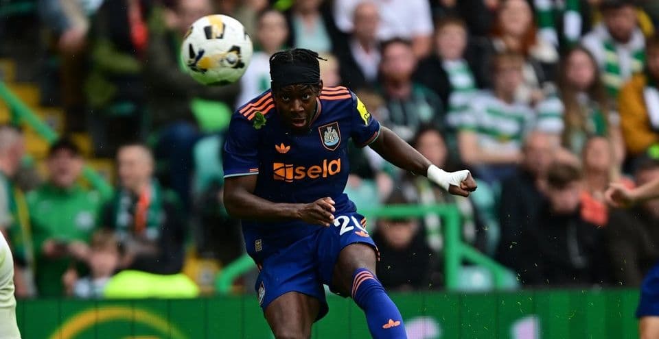 Cầu thủ Newcastle United Anthony Elanga trong trận giao hữu với Celtic.