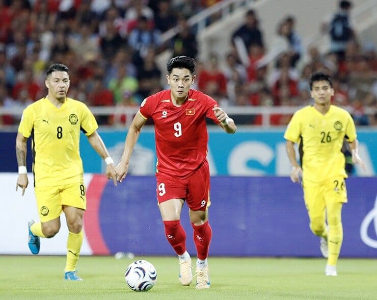 Cầu thủ Nguyễn Đình Bắc của đội tuyển Việt Nam trong trận đấu với Malaysia tại FIFA ASEAN Cup 2026.