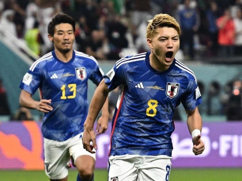 Cầu thủ Nhật Bản ăn mừng bàn thắng, biểu tượng cho tham vọng World Cup của bóng đá châu Á