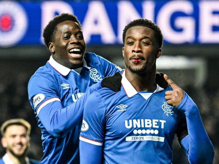 Cầu thủ Rangers ăn mừng, thể hiện tinh thần thi đấu vì danh dự tại Europa League
