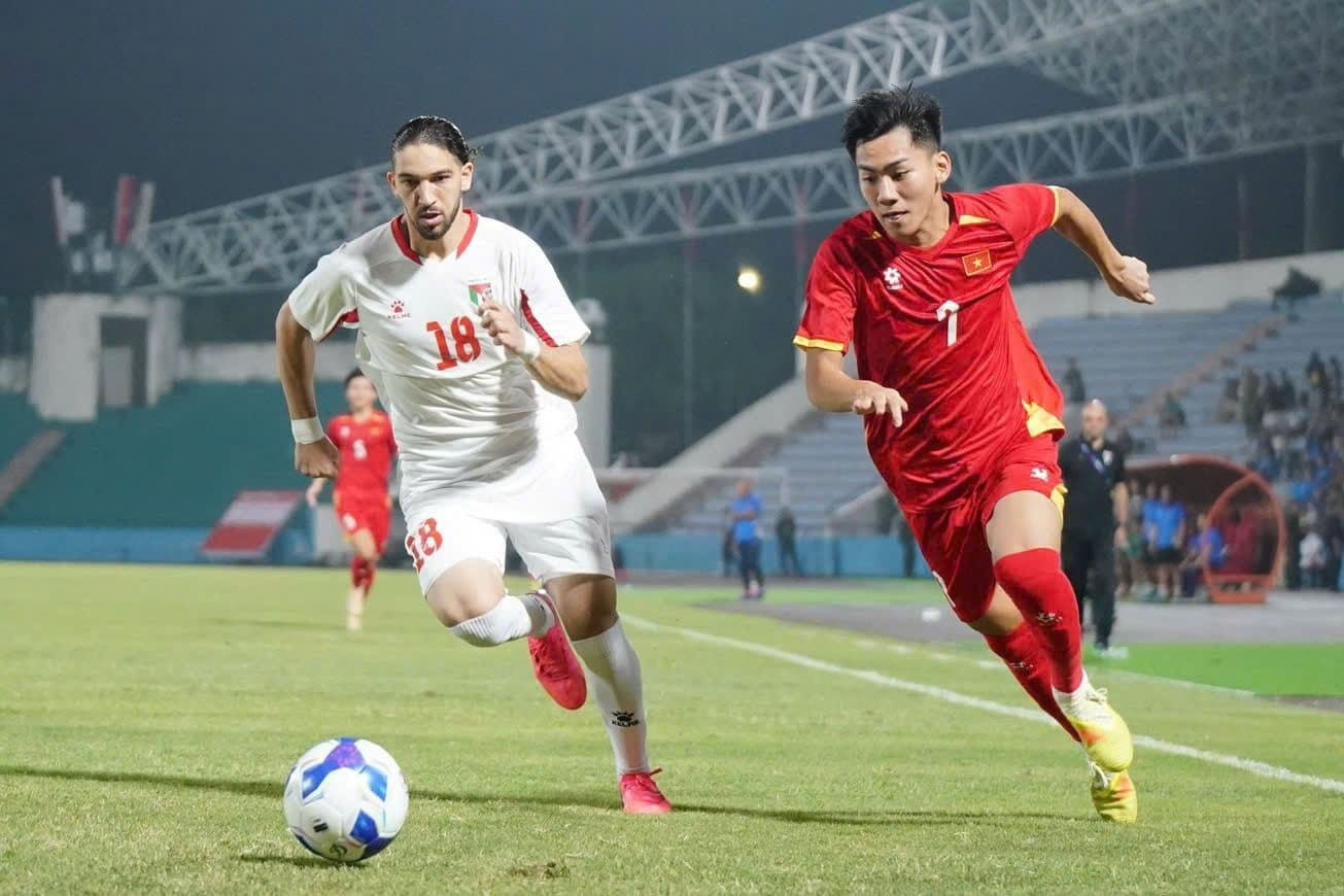Cầu thủ U20 Việt Nam thi đấu đầy nỗ lực trong trận thua tiếc nuối trước U20 Palestine.