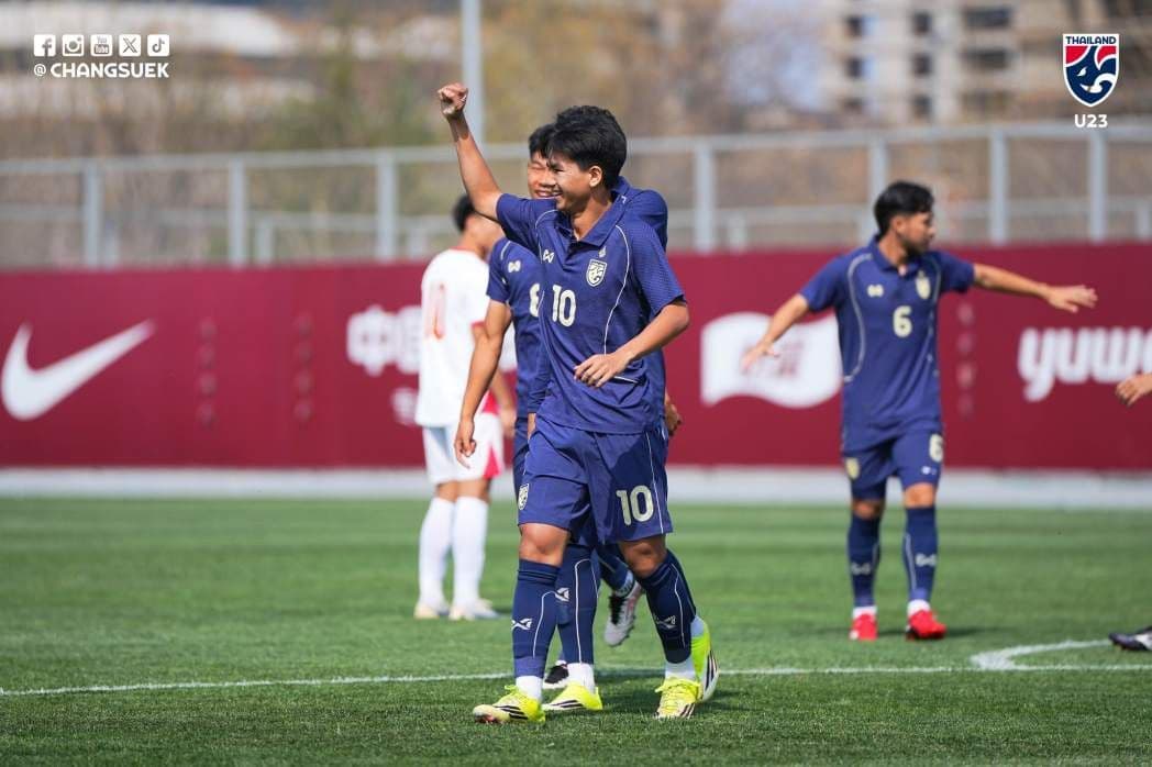 Cầu thủ U23 Thái Lan ăn mừng bàn thắng vào lưới U23 Việt Nam.