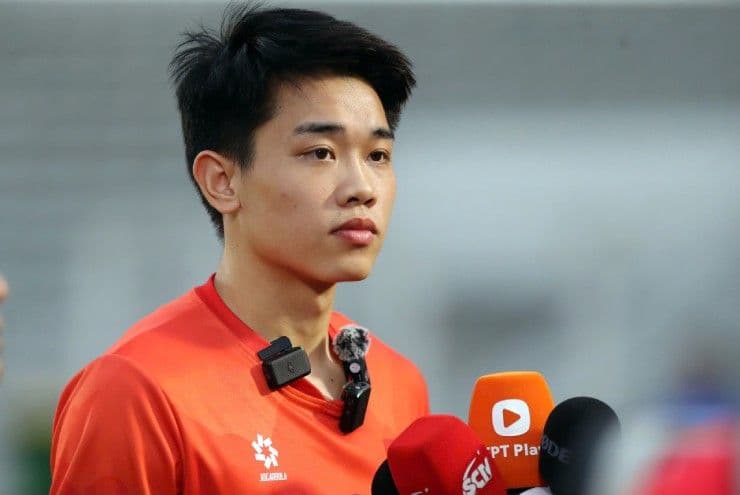 Cầu thủ U23 Việt Nam Đình Bắc thể hiện sự tự tin trước trận chung kết lịch sử.