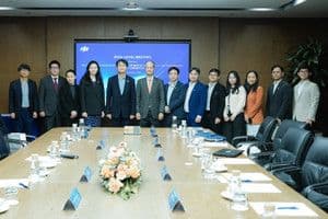 Cuộc họp chiến lược giữa FPT và Chính phủ Hàn Quốc về AI, bán dẫn và đào tạo nhân lực.
