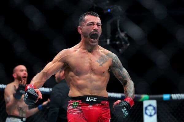 Dan Ige và Patricio Pitbull đối đầu trong trận đấu UFC 318.