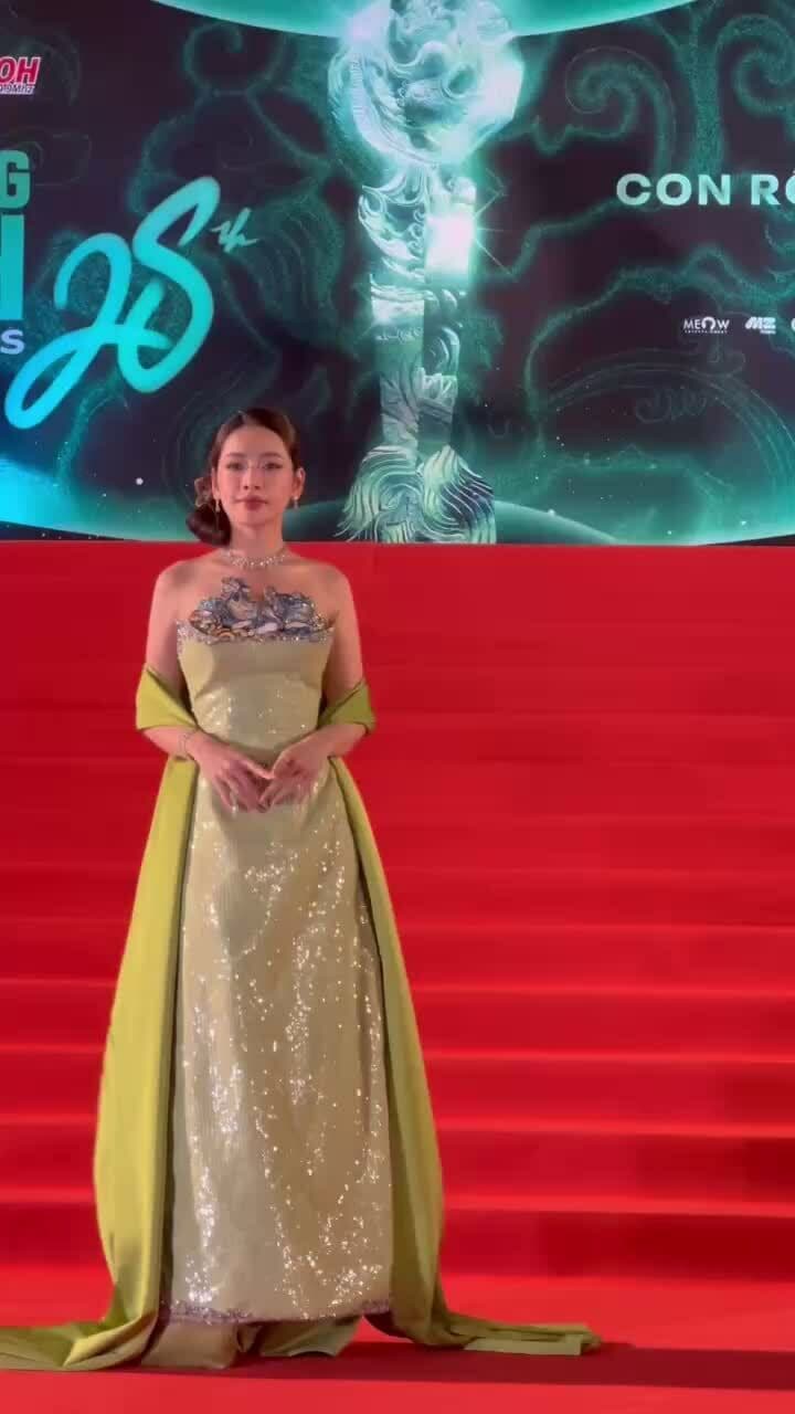 Dàn sao Việt trên thảm đỏ Làn Sóng Xanh 2025, thể hiện phong cách đa dạng