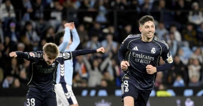 Federico Valverde ăn mừng bàn thắng muộn, khoảnh khắc vàng định đoạt chiến thắng cho Real Madrid.
