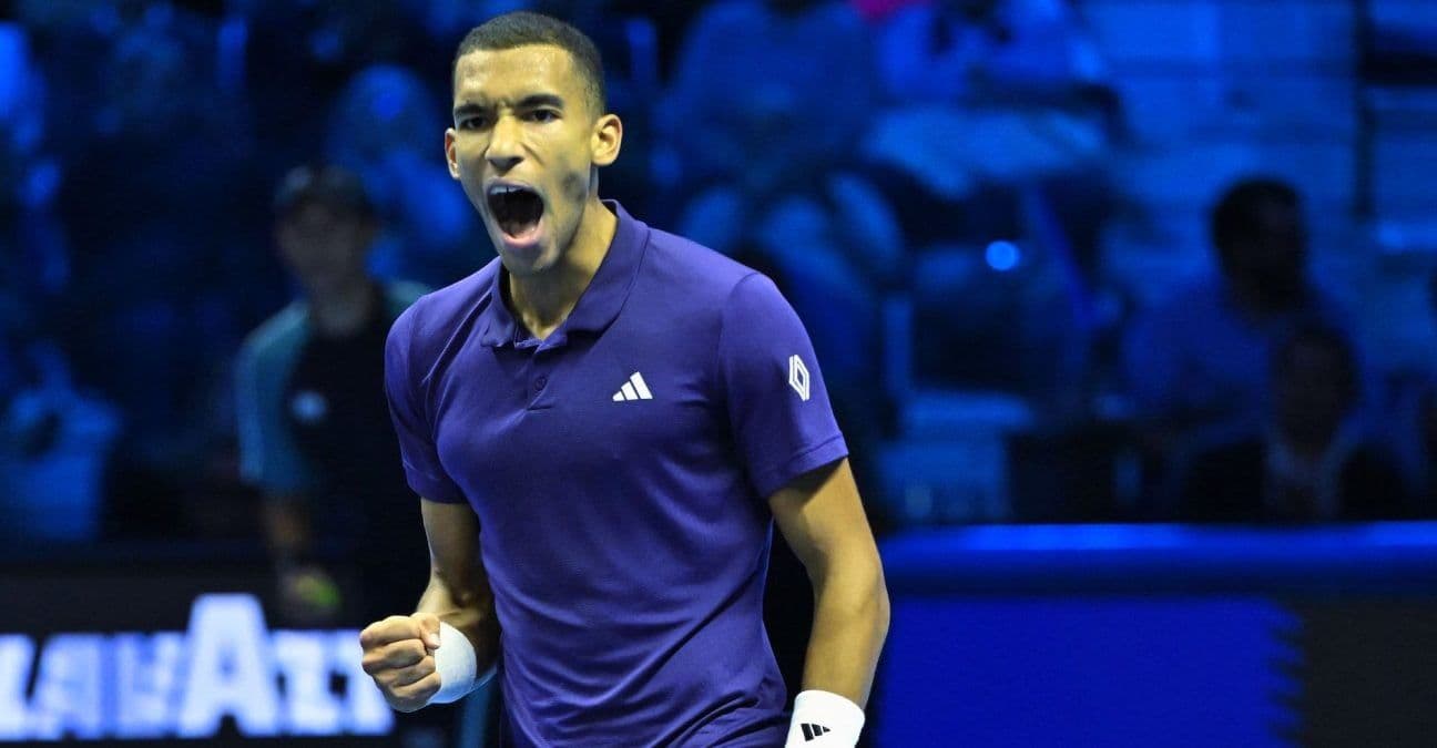 Felix Auger-Aliassime ăn mừng chiến thắng tại ATP Finals 2025
