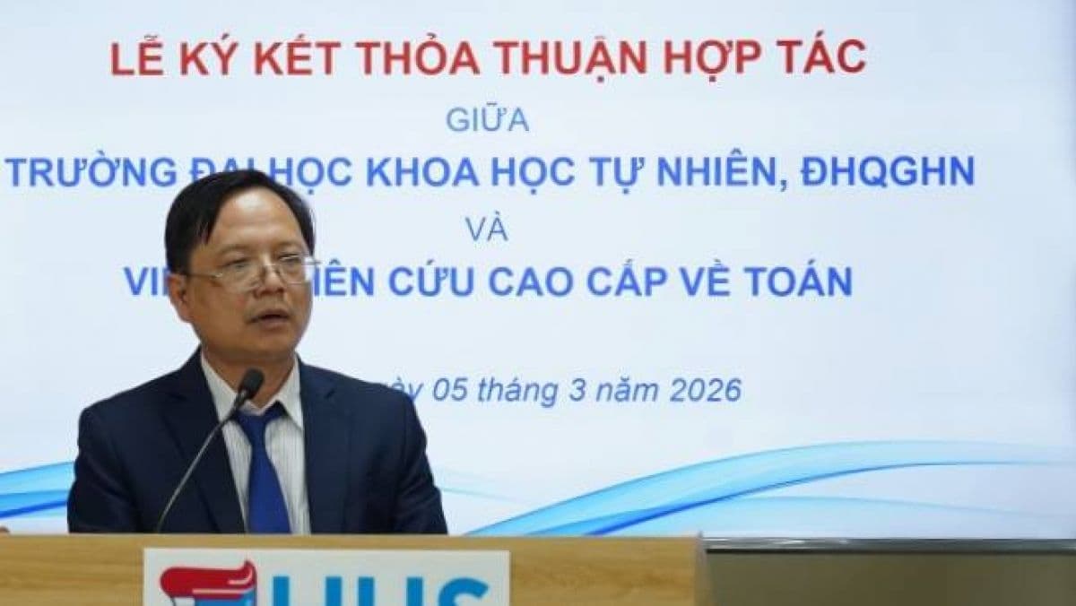 GS.TSKH Vũ Hoàng Linh phát biểu tại lễ ký kết hợp tác, thể hiện khát vọng quốc gia về phát triển toán học.
