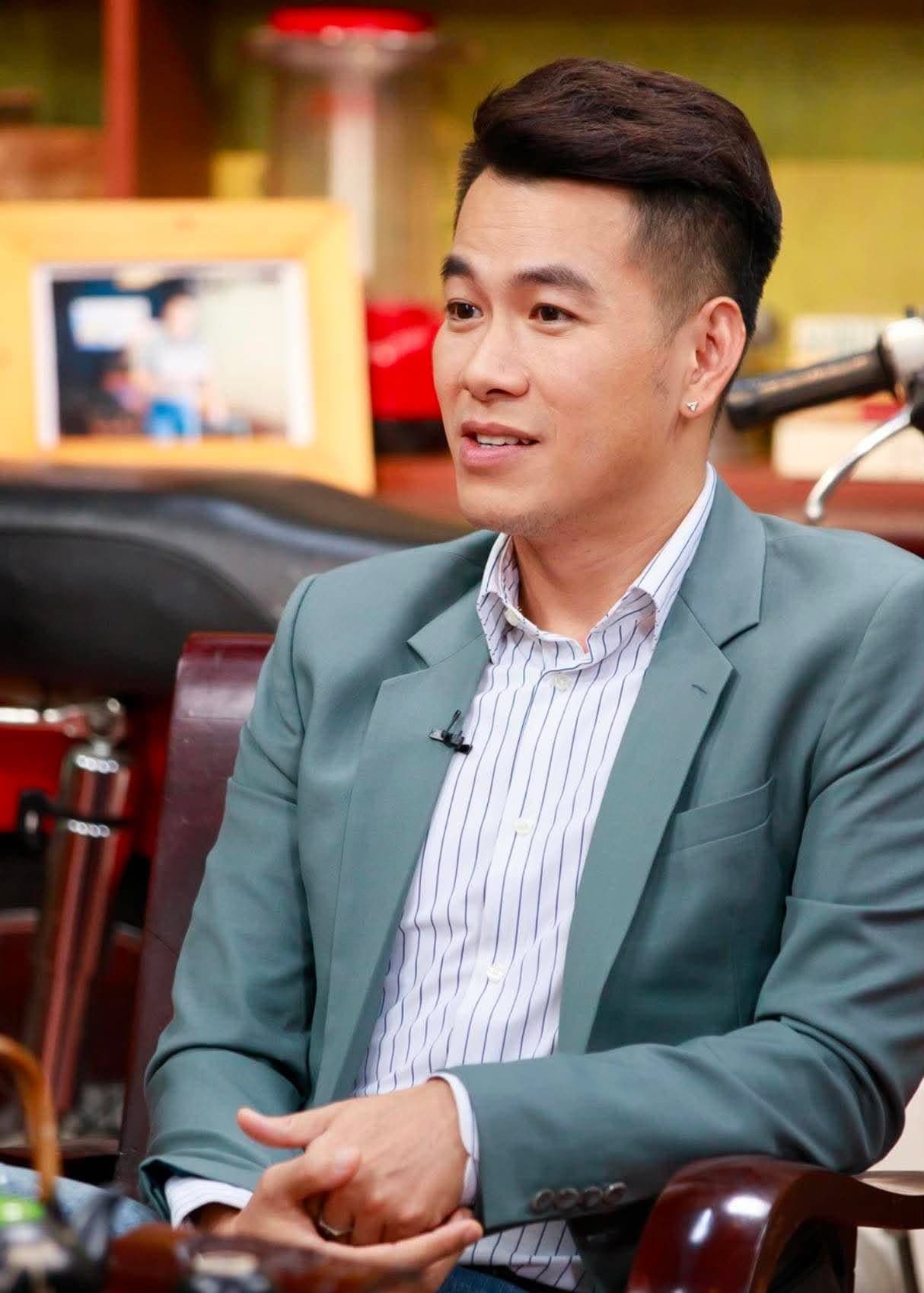 Hồ Trung Dũng, một trong những giọng ca tham gia chương trình 'Thay lời muốn nói', góp phần kiến tạo liệu pháp cảm xúc qua âm nhạc.