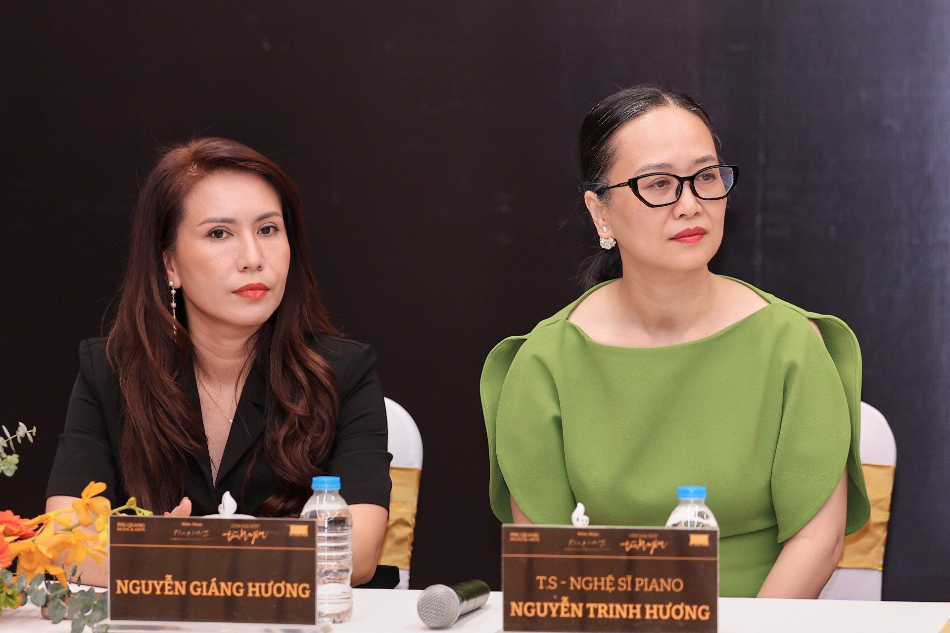 Hai con gái của nhạc sĩ Phú Quang, nghệ sĩ piano Trinh Hương và Giáng Hương, tiếp nối di sản âm nhạc của cha