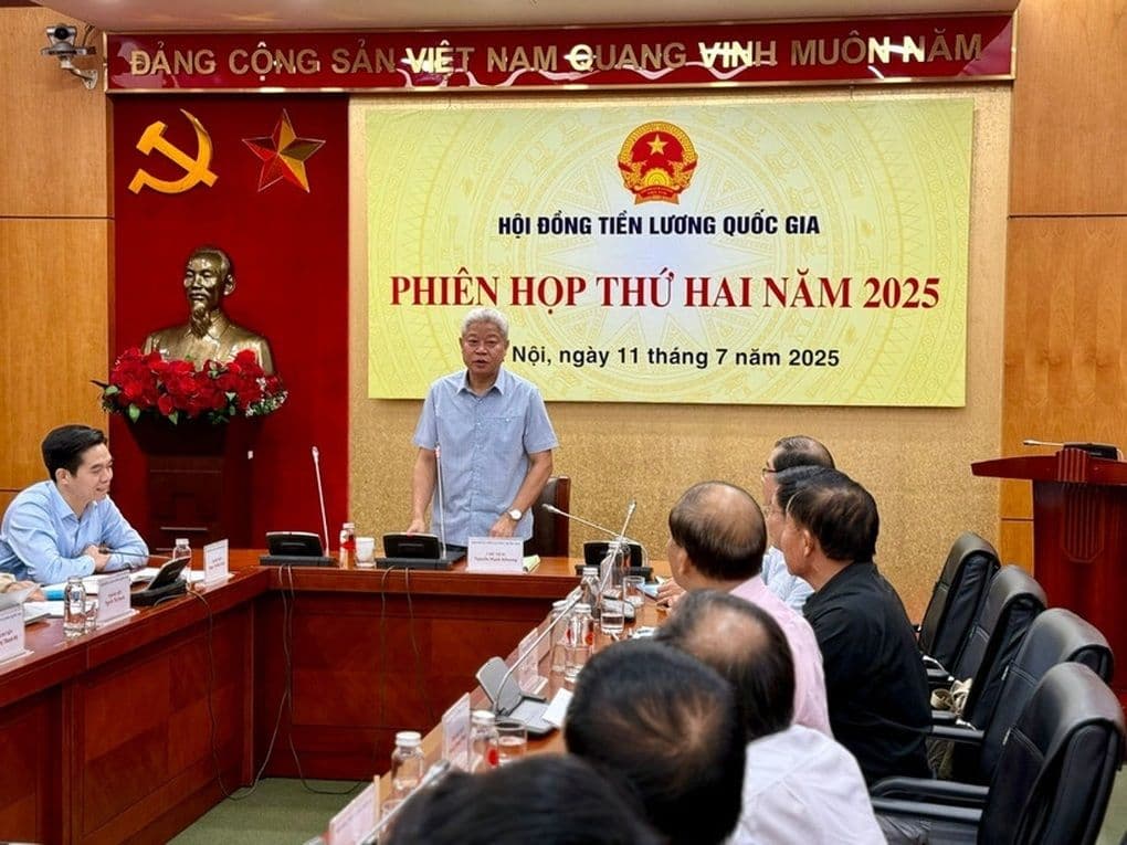 Hội đồng Tiền lương Quốc gia thông qua quyết định tăng lương tối thiểu vùng 7,2%.