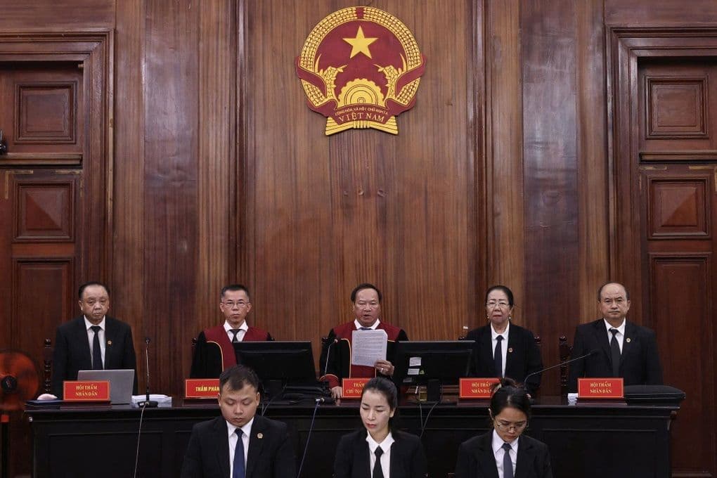 Hội đồng xét xử tại Tòa án Nhân dân TP.HCM tuyên án vụ án ma túy liên quan đến Chi Dân và Andrea Aybar.