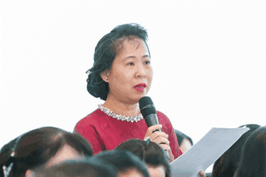 Hội nghị thảo luận về thị trường vàng, phản ánh sự dịch chuyển trong chính sách dự trữ của ngân hàng trung ương.