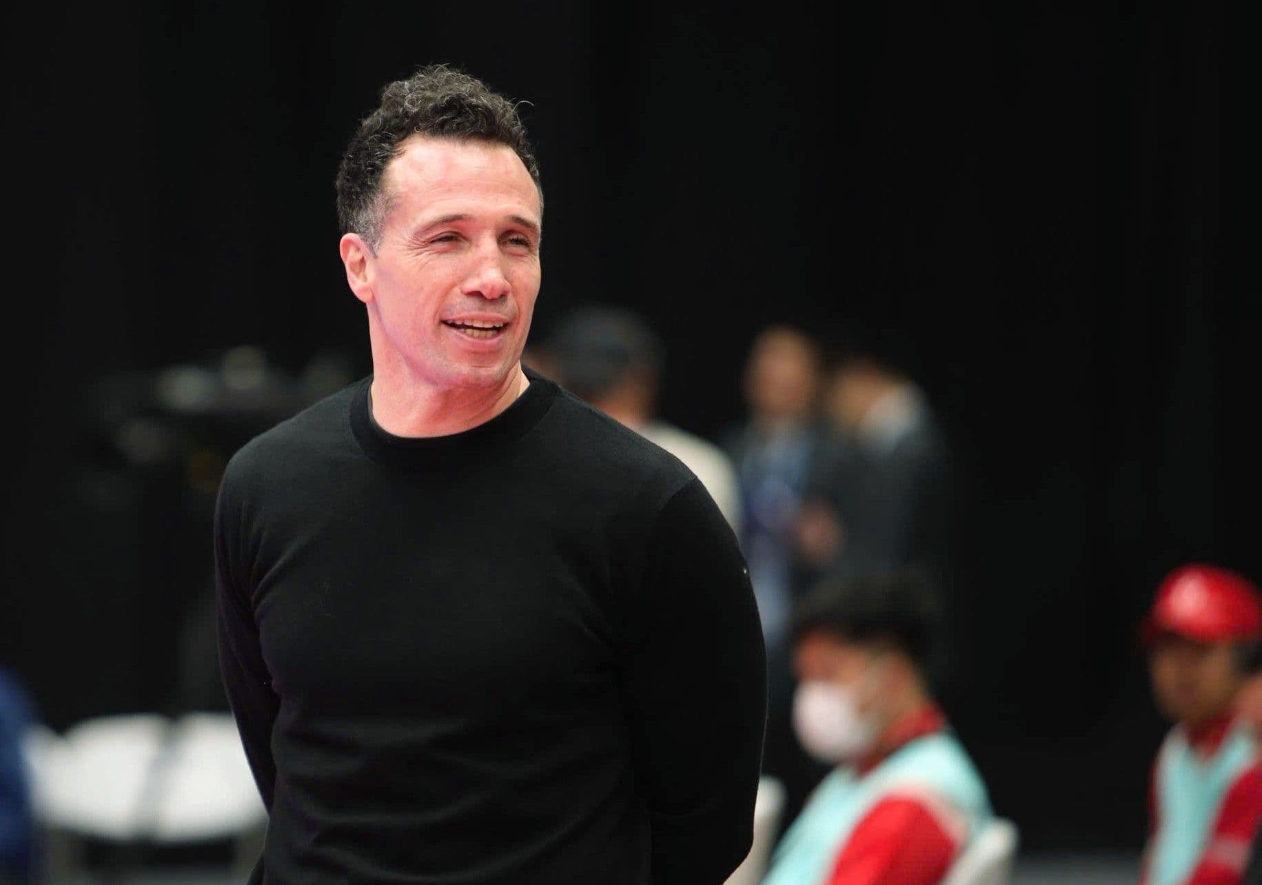 HLV Diego Giustozzi của đội tuyển futsal Việt Nam, thể hiện sự lạc quan và tầm nhìn chiến lược sau trận tứ kết.