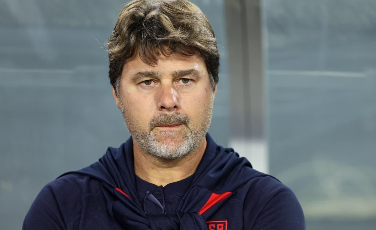 HLV Mauricio Pochettino của tuyển Mỹ với vẻ mặt lo lắng khi đội bóng bộc lộ điểm yếu trong hiệp hai