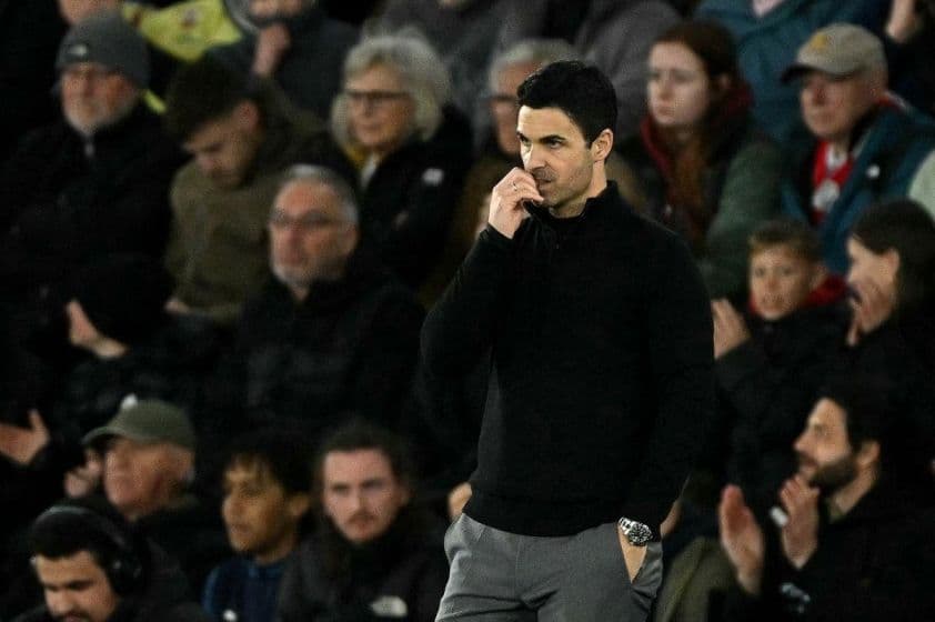 HLV Mikel Arteta nỗ lực xây dựng bản lĩnh và tinh thần thép cho Arsenal.