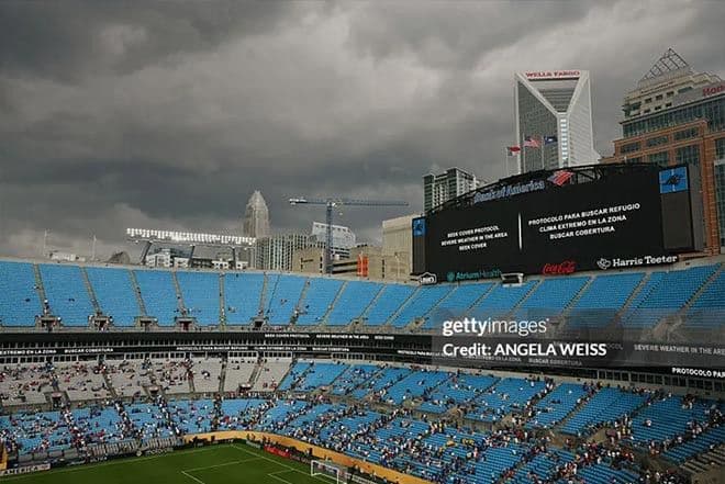 Hình ảnh trận đấu kịch tính giữa Chelsea và Benfica tại FIFA Club World Cup, nơi Chelsea giành chiến thắng 4-1.