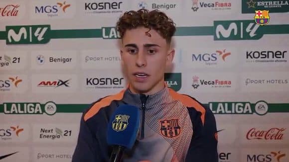 Hình ảnh trận đấu tứ kết Cúp Nhà Vua giữa Barcelona và Albacete, một cuộc đối đầu đầy kịch tính.