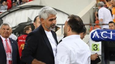 Huấn luyện viên Gaziantep FK İsmet Taşdemir bày tỏ sự phẫn nộ về công tác trọng tài và quyết định của VAR sau trận đấu với Galatasaray.