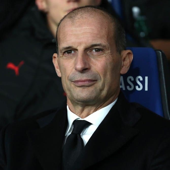 Huấn luyện viên Massimiliano Allegri của Milan, đối mặt với lịch thi đấu dày đặc và những thách thức về thể lực đội bóng.