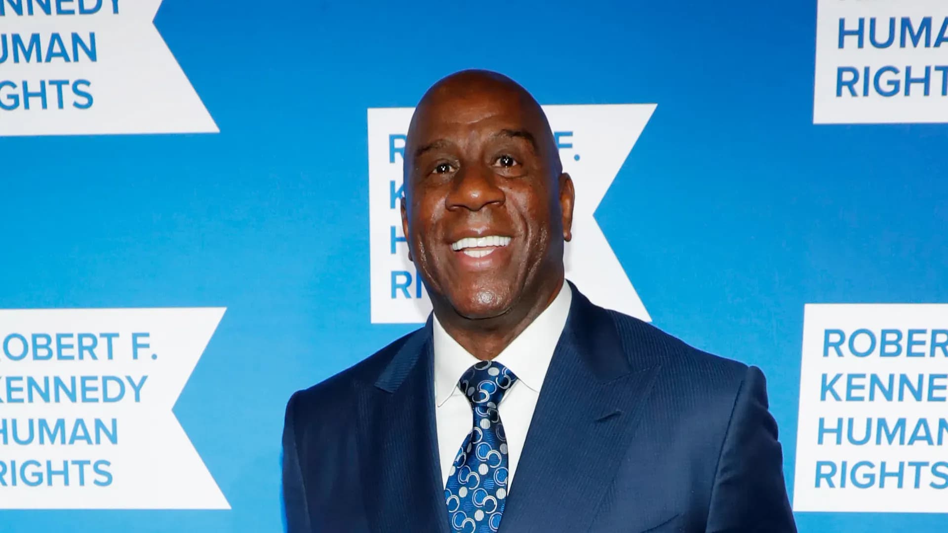 Huyền thoại NBA Magic Johnson, người đã công khai ca ngợi thành tích của Lionel Messi.