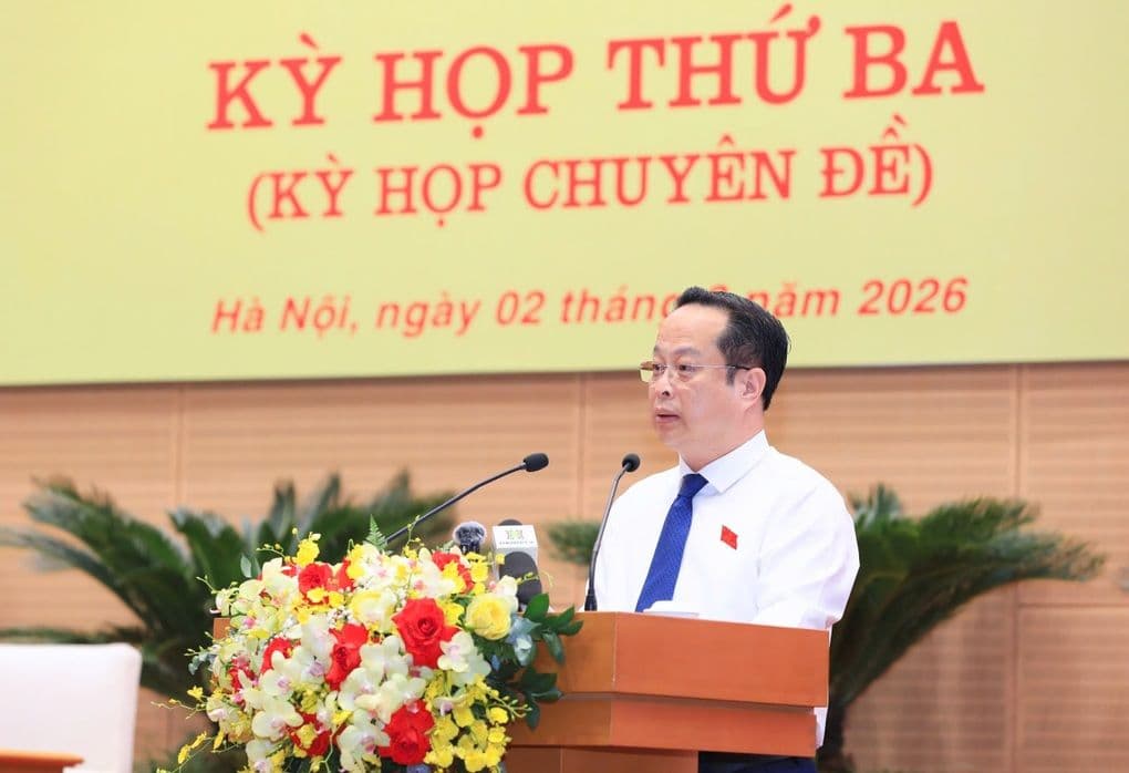 Đại biểu phát biểu tại kỳ họp HĐND Hà Nội thảo luận về đề án Vùng Phát Thải Thấp.