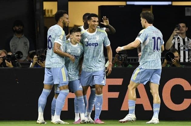 Đại diện Serie A thể hiện sức mạnh vượt trội