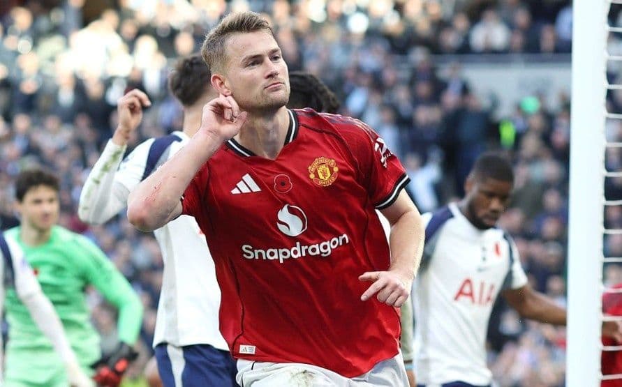 Đội hình ra sân của Manchester United với Harry Maguire trước trận gặp Tottenham