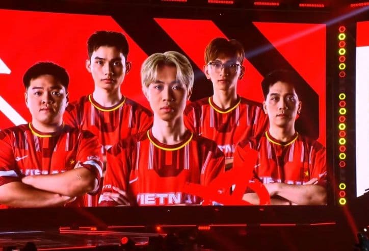 Đội tuyển esports sẵn sàng đối mặt với áp lực khởi đầu mùa giải.