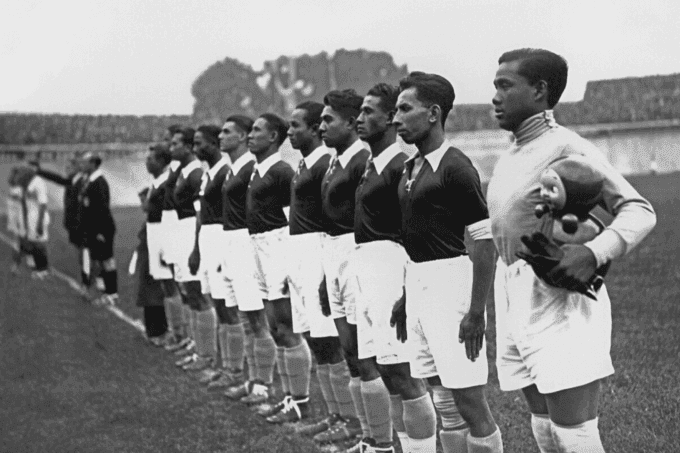 Đội tuyển Đông Ấn Hà Lan, tiền thân của Indonesia, tại World Cup 1938, gợi nhớ giấc mơ châu Á vươn tầm thế giới.