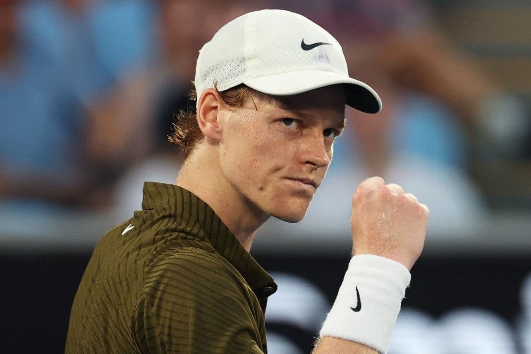 Jannik Sinner, một đối thủ tiềm năng của Djokovic trong các giải đấu sắp tới.