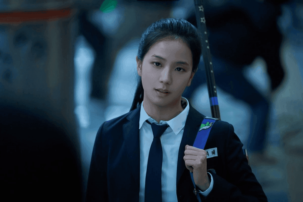 Jisoo (BlackPink) trong vai diễn trong 'Toàn Trí Độc Giả', liên quan đến những tranh cãi về việc casting.