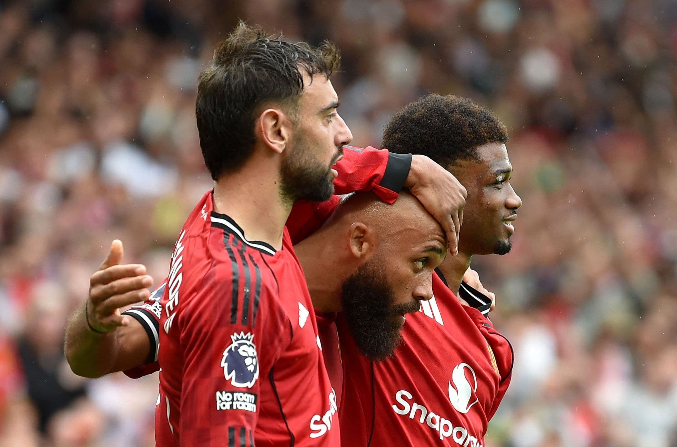 Khoảnh khắc tiếc nuối của Amad Diallo và đồng đội Manchester United