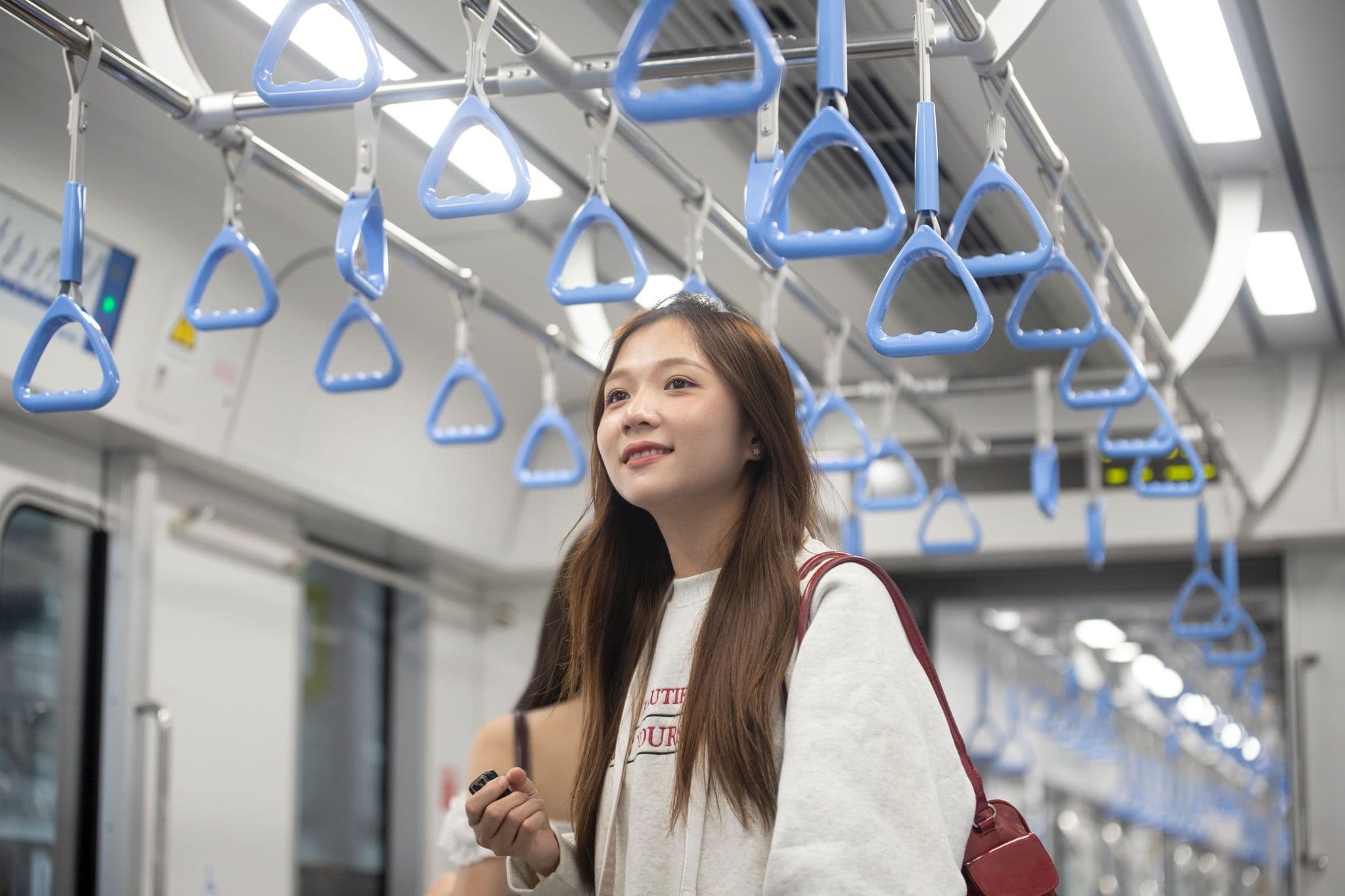 Khuôn viên một trường đại học lớn, biểu tượng của môi trường học thuật nơi các giáo sư làm việc