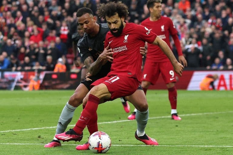 Kết quả các trận đấu vòng 24 Ngoại hạng Anh, ảnh hưởng trực tiếp đến vị trí của Manchester United trong cuộc đua Top 4.