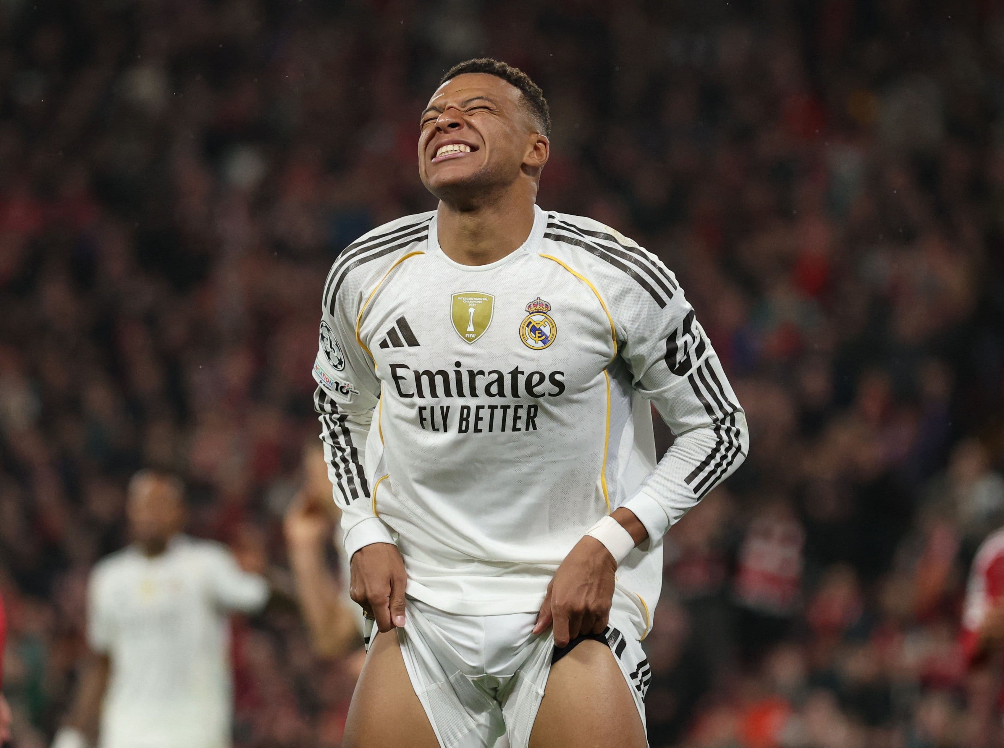 Kylian Mbappe của Real Madrid thể hiện sự thất vọng trong trận đấu