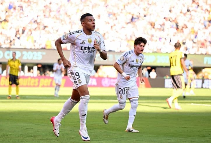 Kylian Mbappe ăn mừng bàn thắng cho Real Madrid, đưa đội vào bán kết FIFA Club World Cup