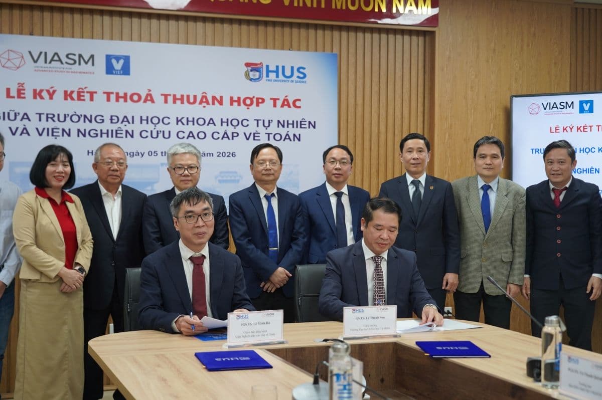 Lễ ký kết hợp tác đào tạo cử nhân và thạc sĩ toán học giữa Trường ĐHKHTN và VIASM, định hình thế hệ toán học mới.