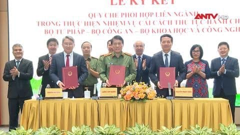 Lễ ký kết phối hợp liên ngành, thể hiện nỗ lực kiến tạo tầm nhìn và phát triển bền vững.