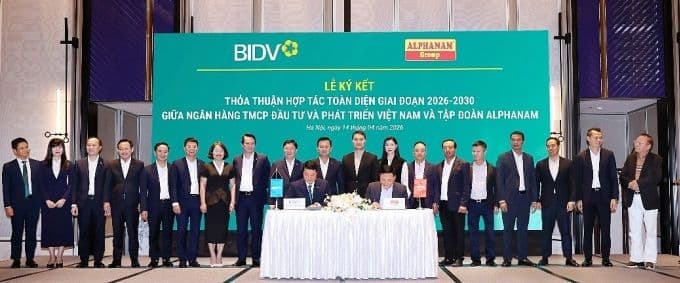 Lễ ký kết thỏa thuận hợp tác toàn diện giữa Ngân hàng BIDV và Tập đoàn Alphanam giai đoạn 2026-2030
