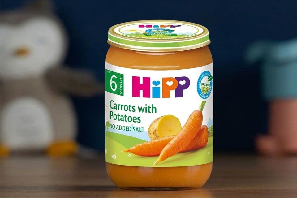 Lọ thức ăn dặm HiPP cà rốt và khoai tây, sản phẩm bị nghi nhiễm độc thuốc diệt chuột tại Áo.