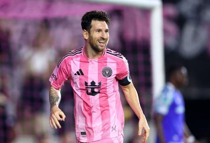 Lionel Messi ăn mừng bàn thắng cho Inter Miami trong trận đấu với Seattle Sounders tại MLS.