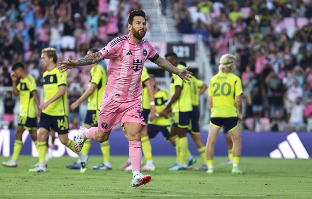 Lionel Messi ăn mừng bàn thắng, thể hiện phong độ đỉnh cao tại MLS.